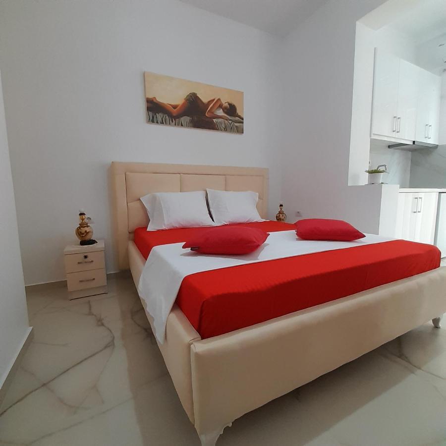 סרנדה Denni'S Home מראה חיצוני תמונה