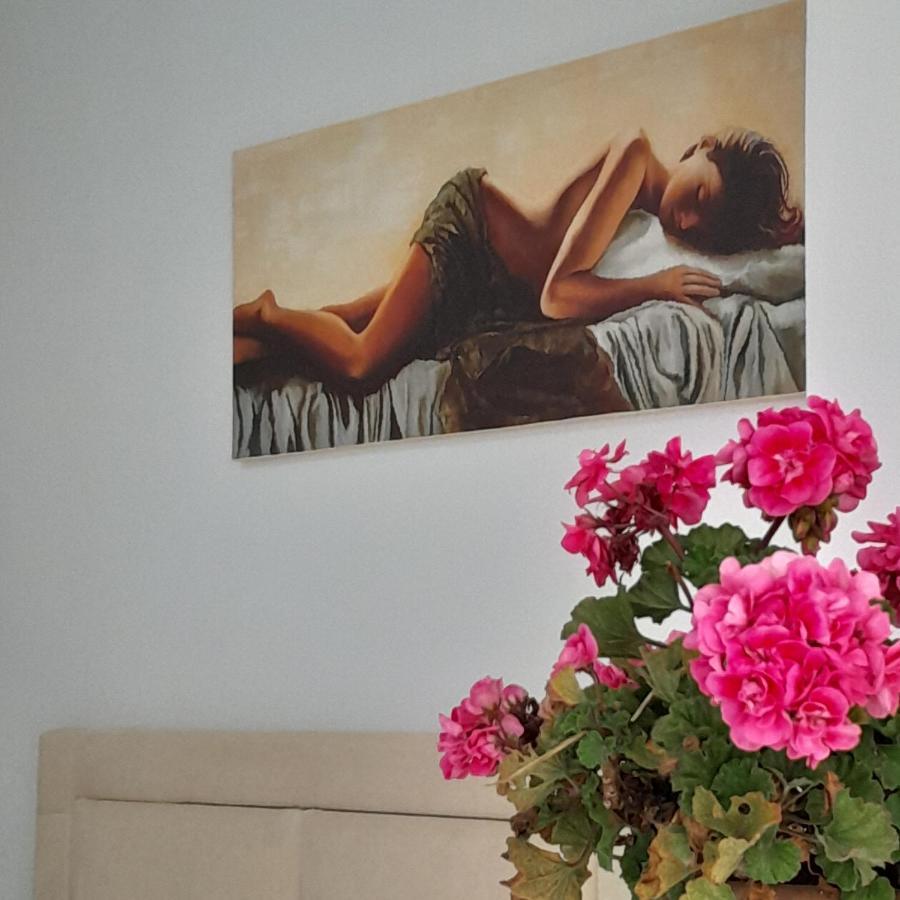 סרנדה Denni'S Home מראה חיצוני תמונה